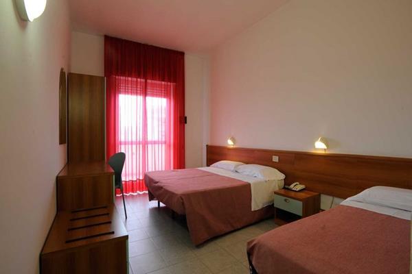 Club Hotel Le Nazioni Montesilvano Marina Buitenkant foto