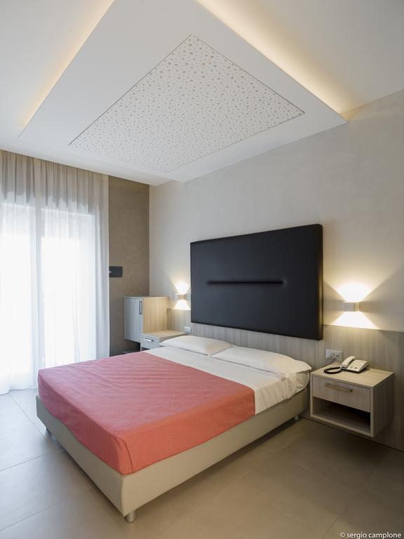 Club Hotel Le Nazioni Montesilvano Marina Buitenkant foto